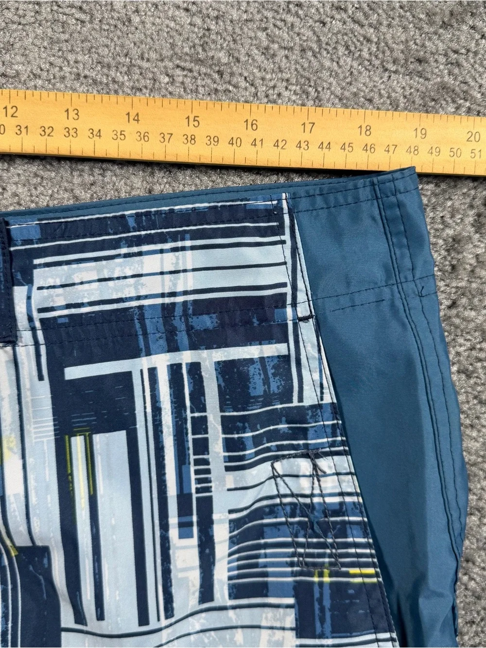Columbia Mens Board Shorts 36 Surf Cargo Zip Pocket Blue 11 Inseam AM4661